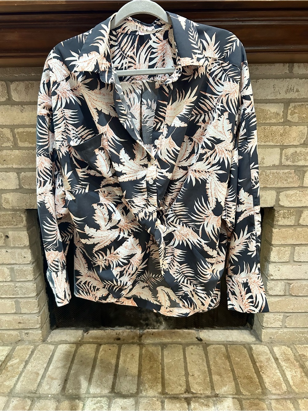 TCEC Grey Tropical Print Wrap Blouse - orange Leaf Detail EUC
